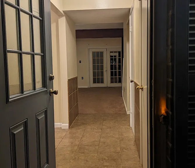 9056 Old Hickory Ct — Photo 2