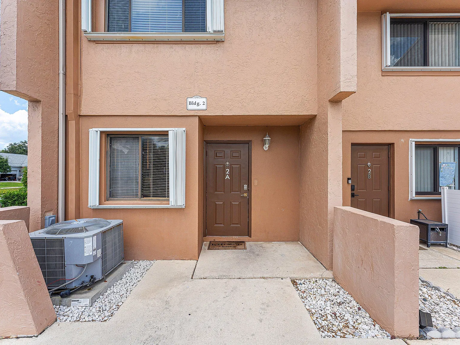 139 Sparrow Dr — Photo 3