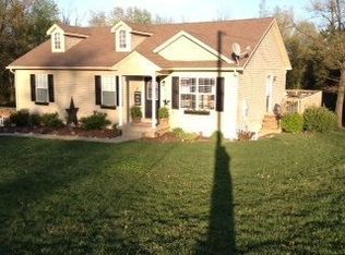 579 Glenwood Dr, Glendale, KY 42740