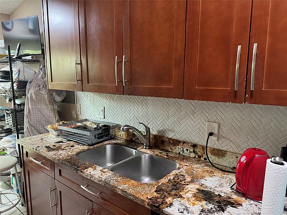 3rd image of 7444 NW 34th St #7444