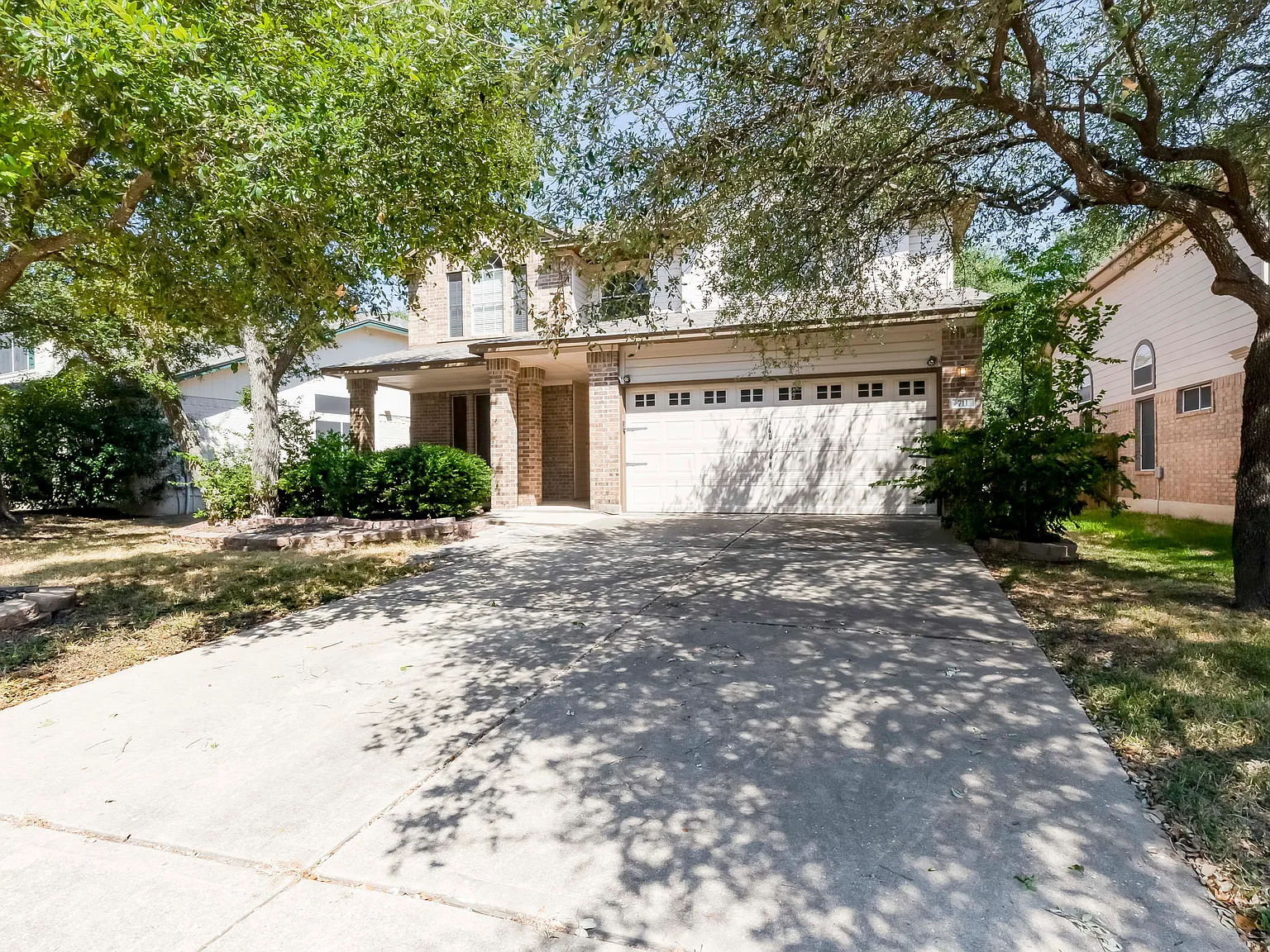 3 bed, 2.5 bath, 2186 sqft, $2,245 — Photo 1