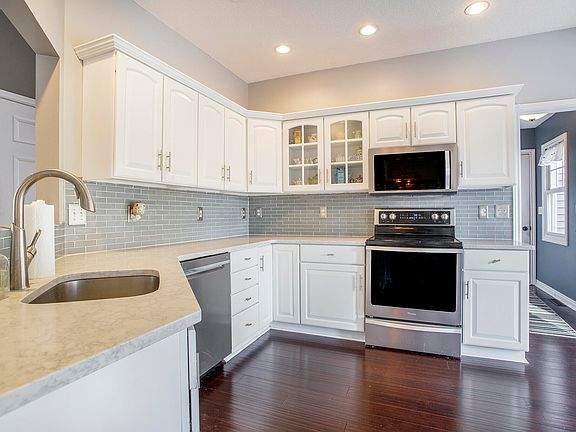 5th image of 837 Wildwood Ct