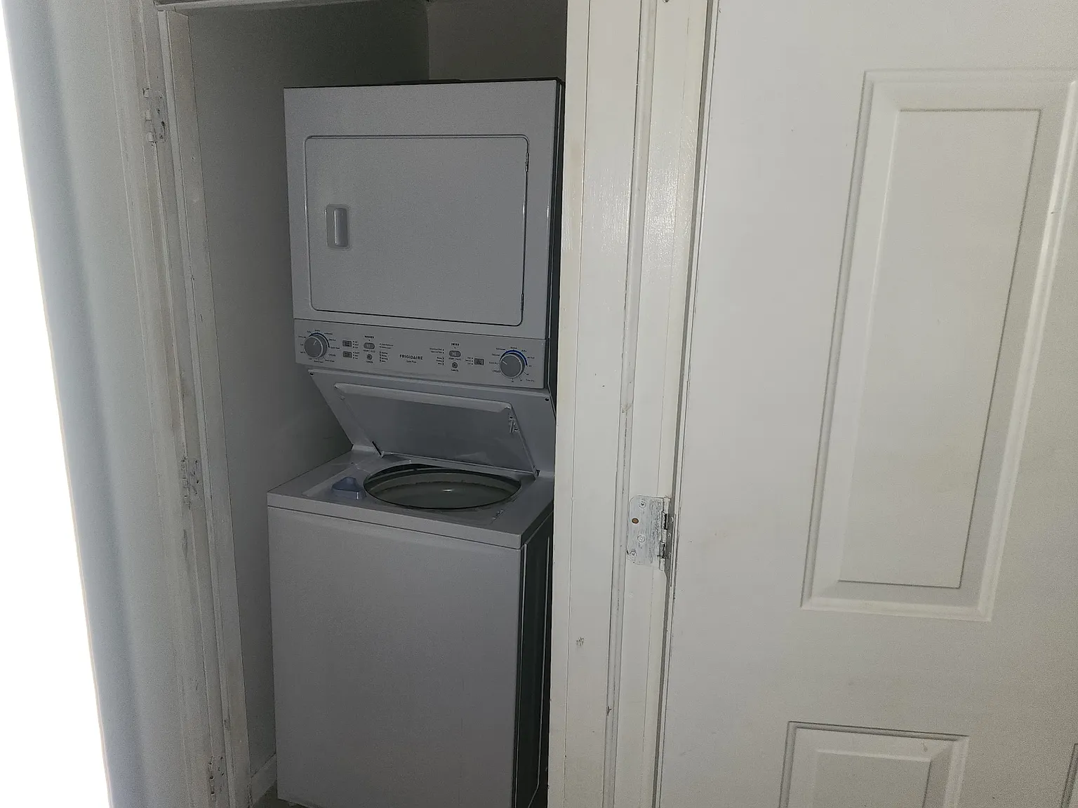 Studio, 650 sqft, $850 — Photo 3