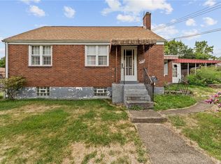 6848 Wilson St, West Mifflin, PA 15122