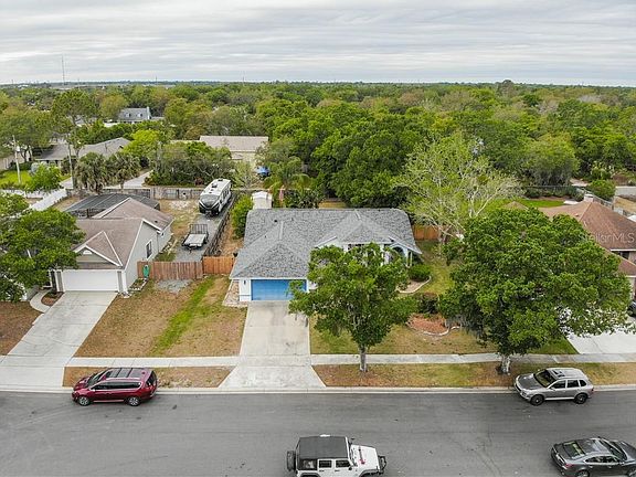 4th image of 3082 Erskine Dr