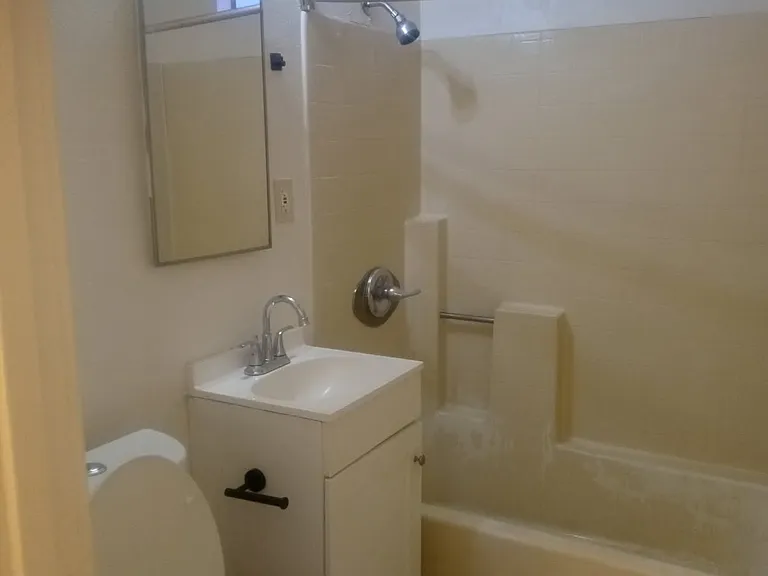 7501 Hillview St #B — Photo 3