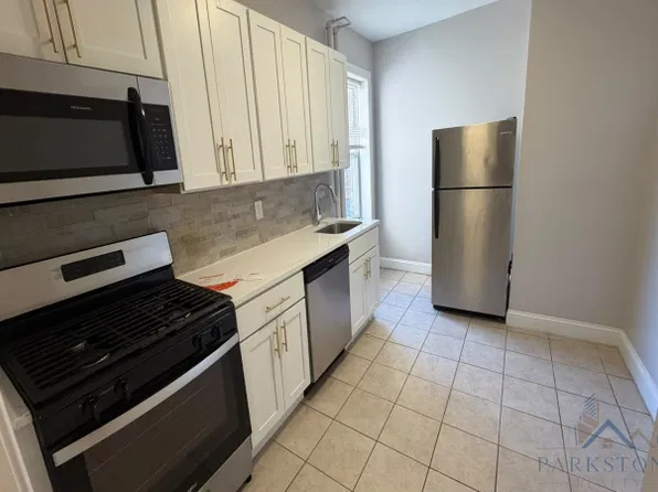 502 Baldwin Ave #47E, Jersey City, NJ 07306