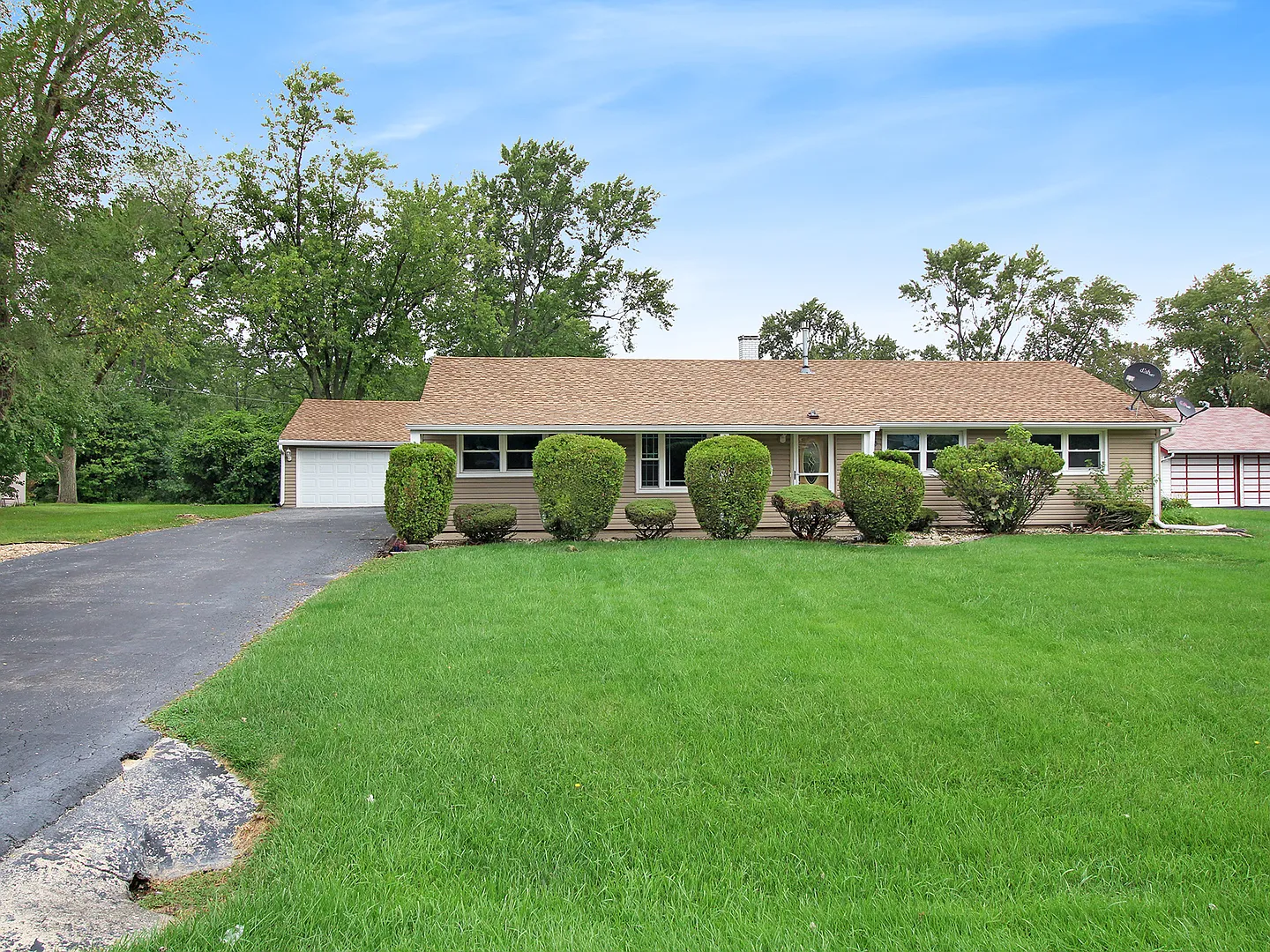 4460 177th Pl photo 1