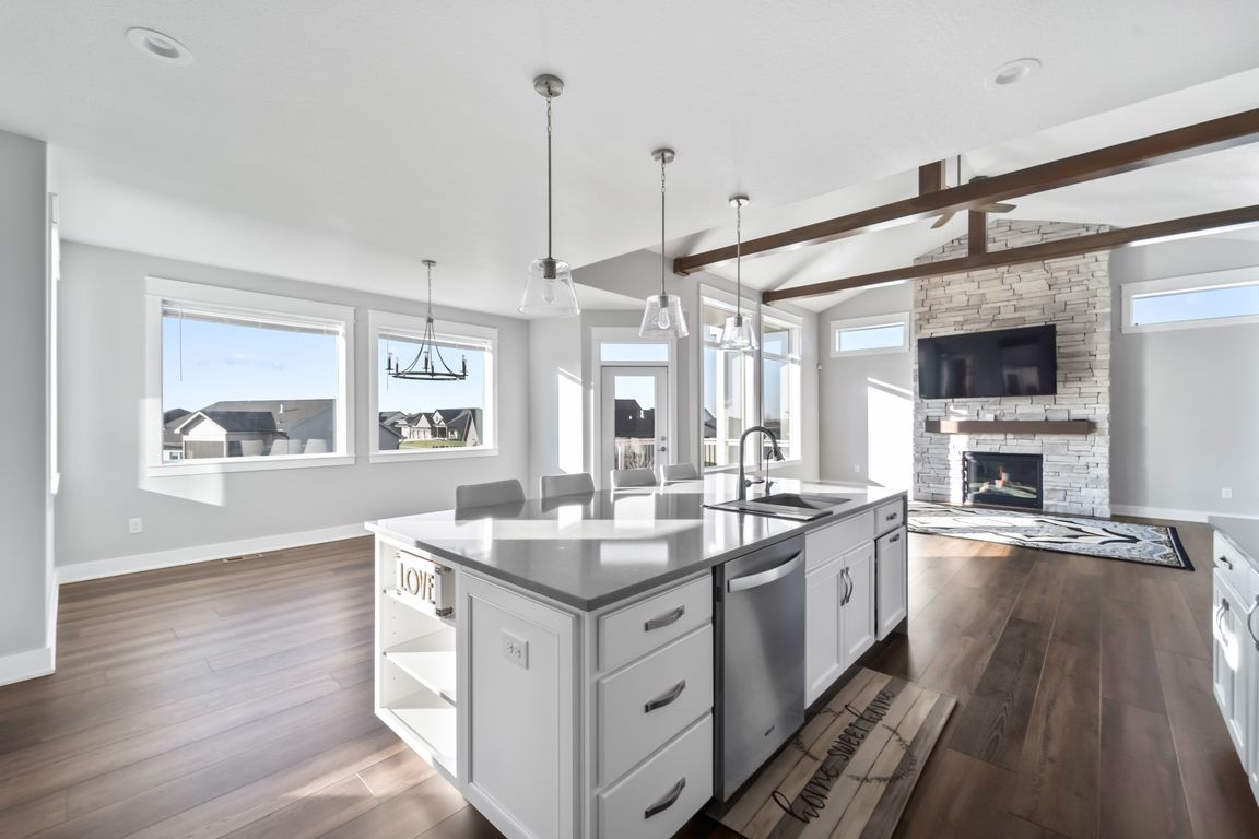 next background image