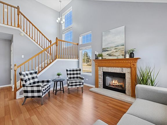 4th image of 1480 Tudor Dr