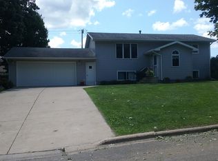 1805 Riviera Dr, Albert Lea, MN 56007