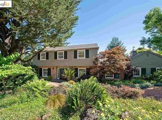 2666 Carisbrook Dr, Oakland, CA