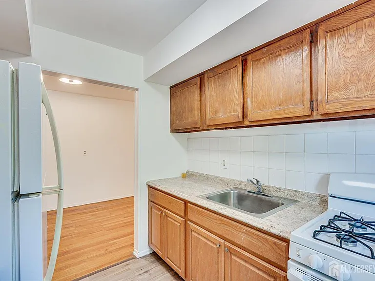 55 Gills Ln #28 — Photo 16