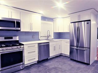30 Frazer St, Hyde Park, MA 02136