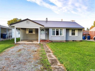 224 Hickory St, Flora, IL, 62839