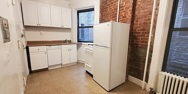 1st image of 707 9th Ave APT 4FN
