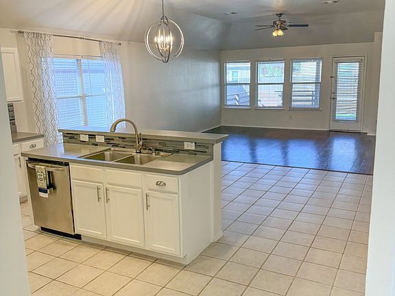 3rd image of 7306 Marsland Ln