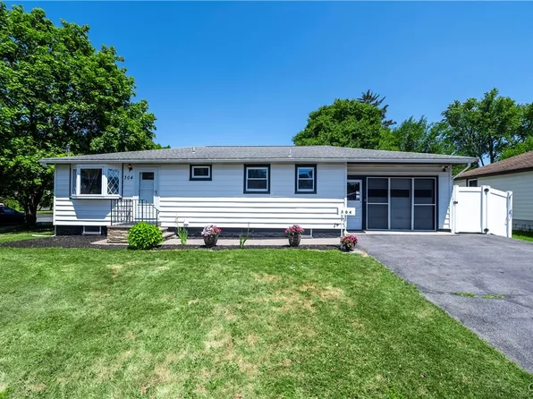 304 Drexler St, Liverpool, NY 13088