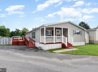 18 Hazel Cir, Mechanicsburg, PA 17050