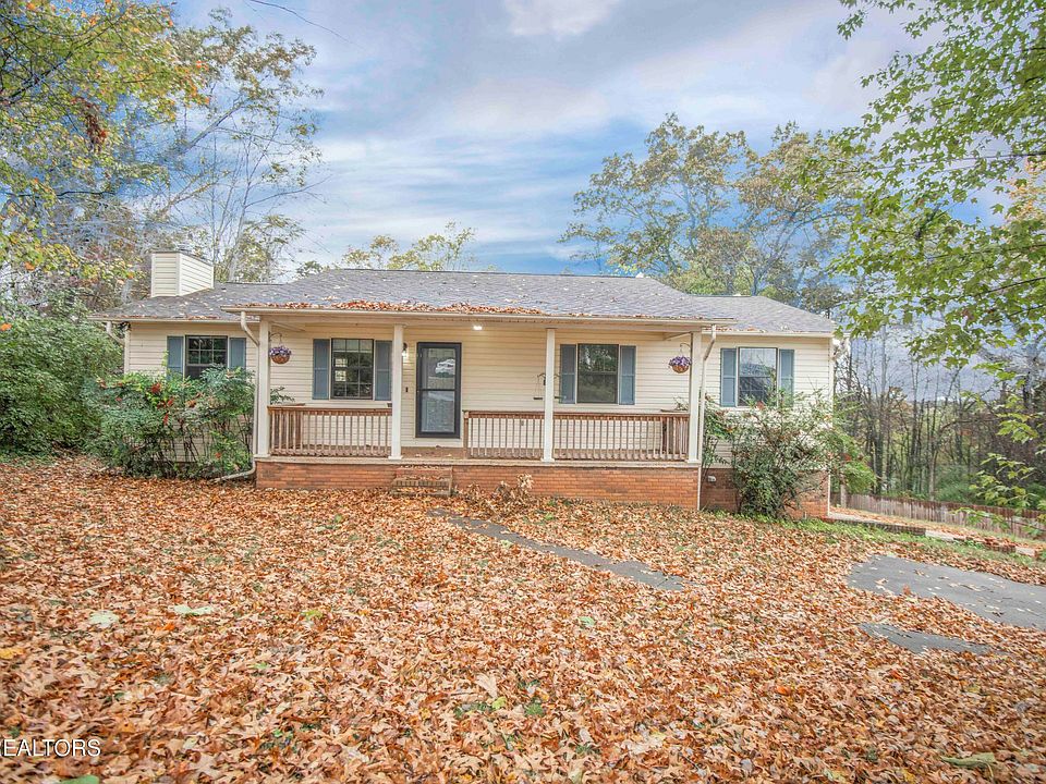 1st image of 842 Greenwich Dr