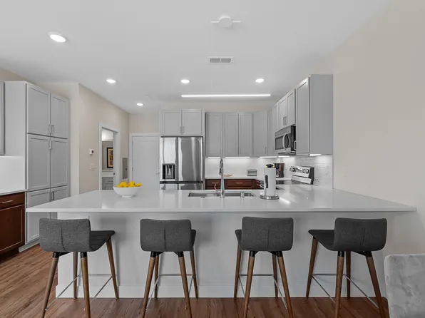 Tivoli Green Apartments & Townhomes