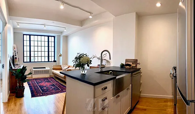 Rented by Zjama Realty Corp | media 15