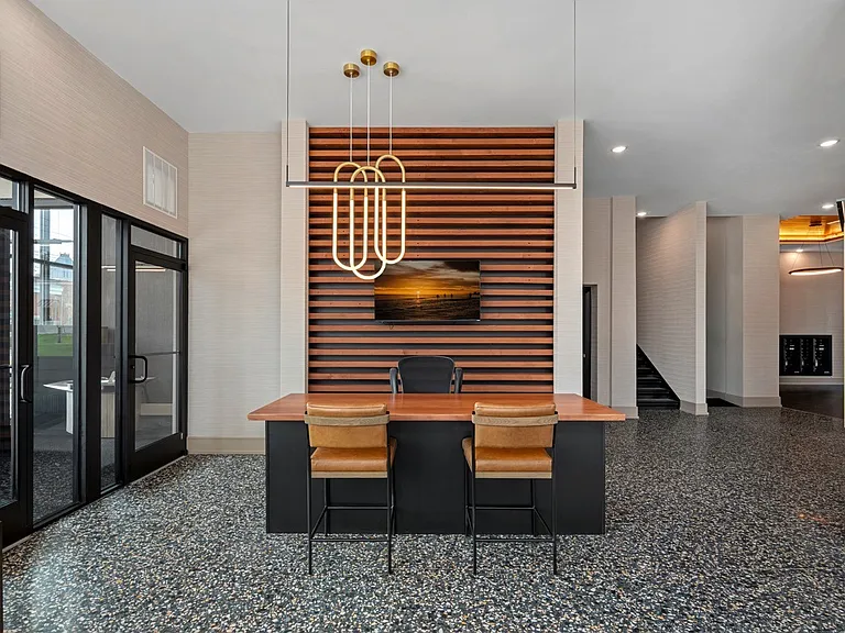 Spring Street Apartments — Photo 39