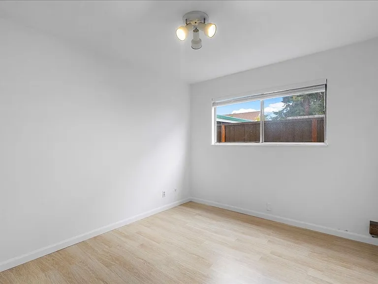 Park Ave 1105 — Photo 11