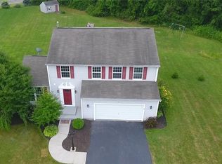 7603 Whispers Ln, Ontario, NY 14519