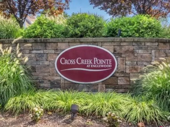 26 Gentry Dr #13, Englewood, NJ 07631