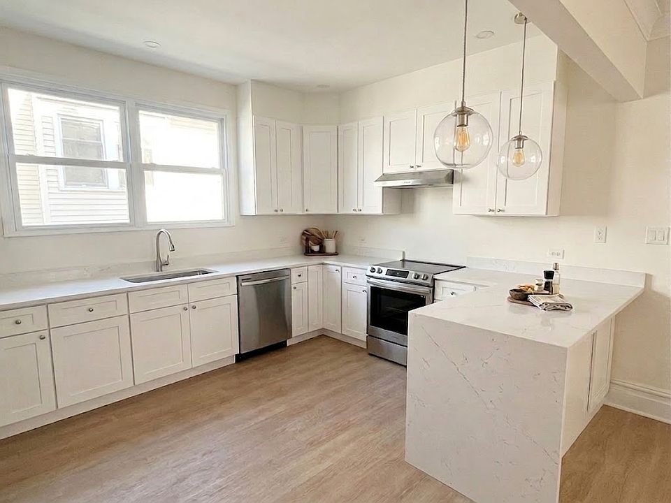 1st image of 104 Goldsmith Ave Floor 2