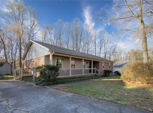 2618 New Garden Rd E, Greensboro, NC 27455