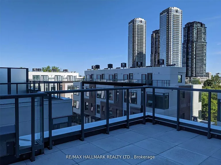 1010 Portage Pkwy #Townhouse 15 — Photo 4