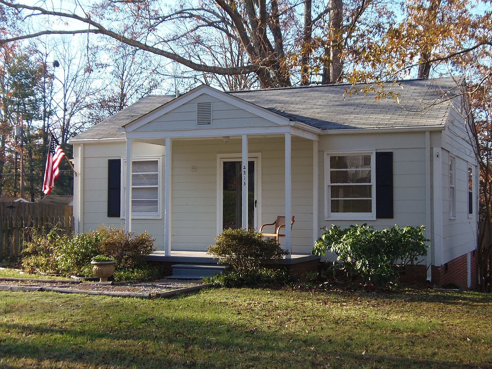 1st image of 2815 Shady Lawn Dr