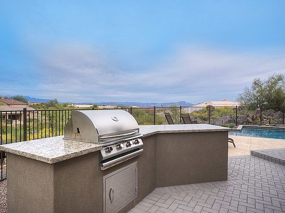 3rd image of 15239 N Zapata Dr