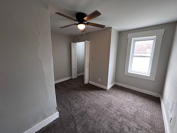 3rd image of 204 W Washington St #5