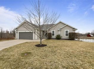 803 NW Poplar Ct, Grain Valley, MO 64029