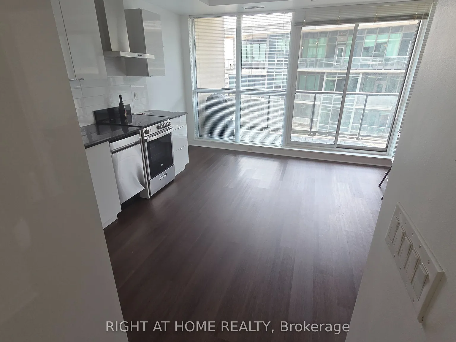 1 bed, $2,300 — Photo 3