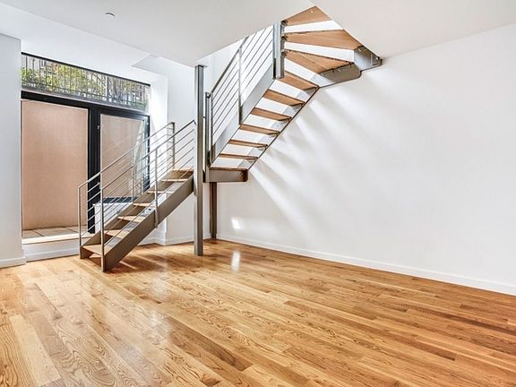 3rd image of 142 N 6th St APT 1E