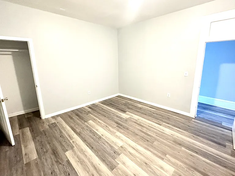 24 E Washington Ave #2 — Photo 8