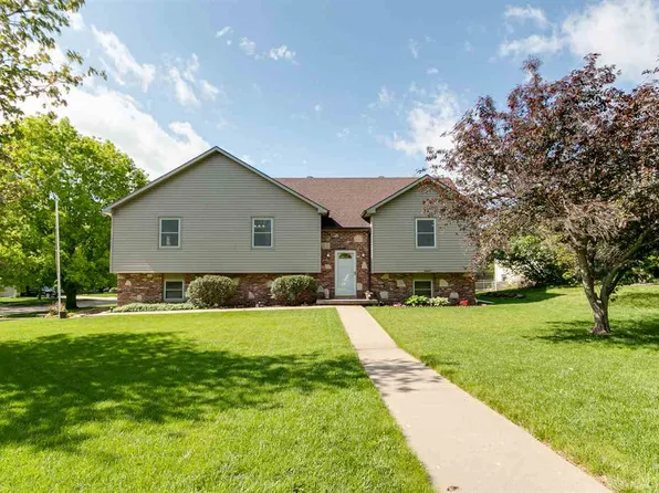 3501 Musgrave Ct, Manhattan, KS 66503