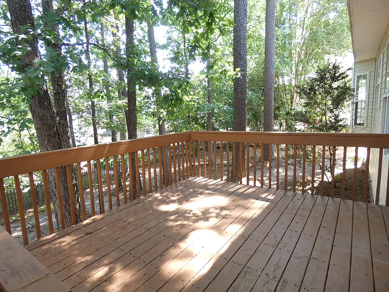 1203 Fairfax Woods Dr — Photo 25