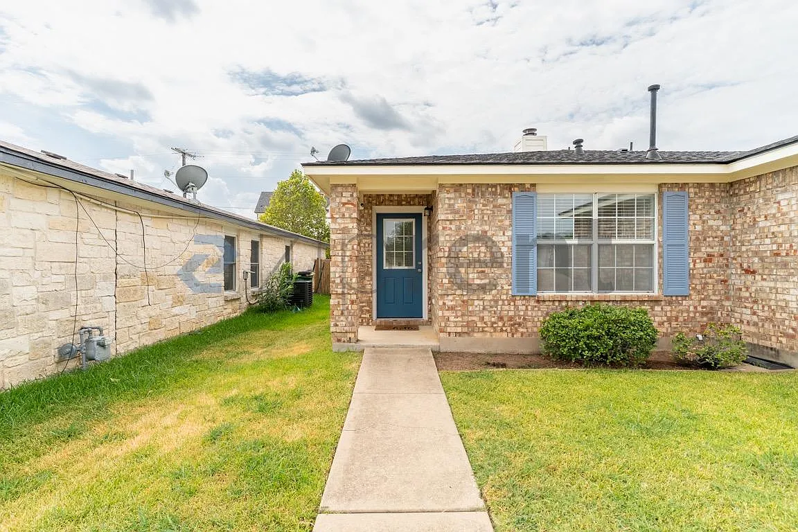 3 bed, 1508 sqft, $2,100 — Photo 1