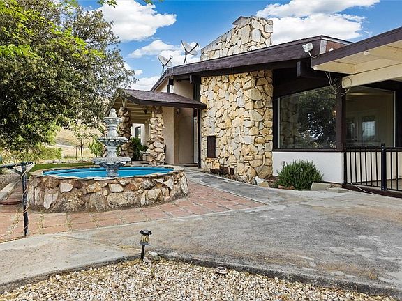 3rd image of 3330 S El Pomar Rd
