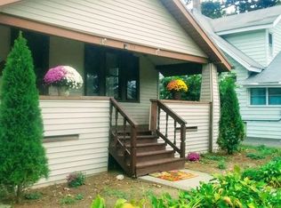 124 Phoenix Ter, Springfield, MA 01104