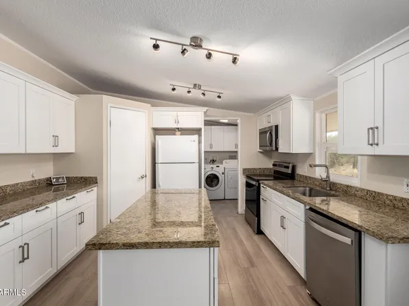 49239 N 15TH Avenue, New River, AZ 85087