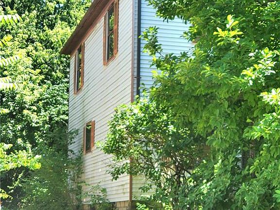 3rd image of 414 S Paul Laurence Dunbar St