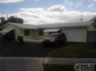 371 W 31st St, Riviera Beach, FL 33404