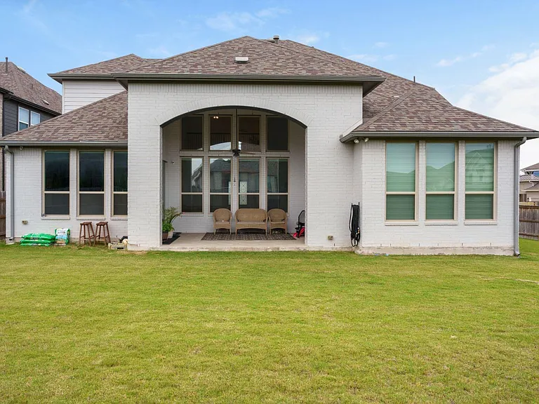 228 Lotti Ln — Photo 37