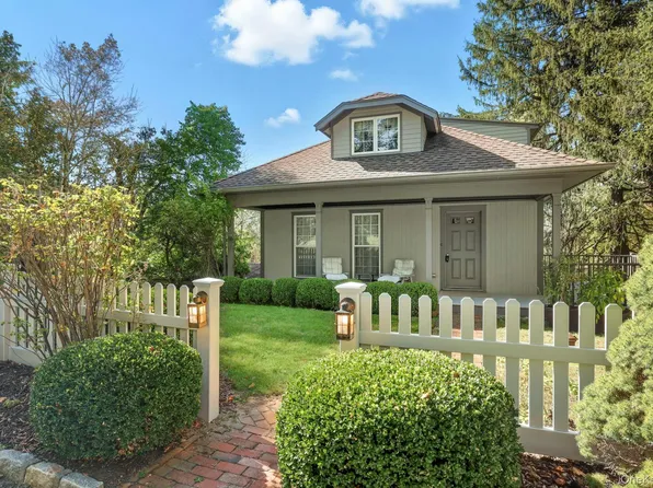 122 Harriman Road, Mount Kisco, NY 10549